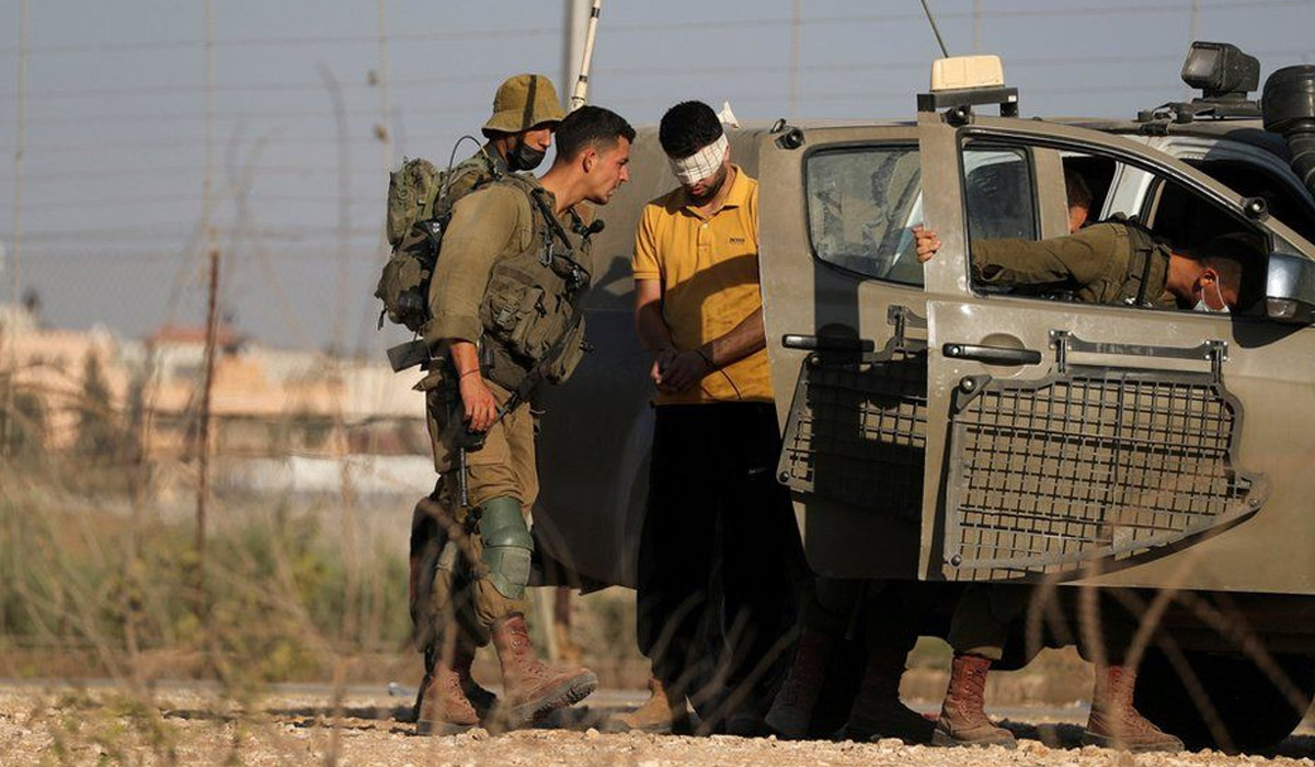 Israeli troops make arrests over Palestinian prison break
